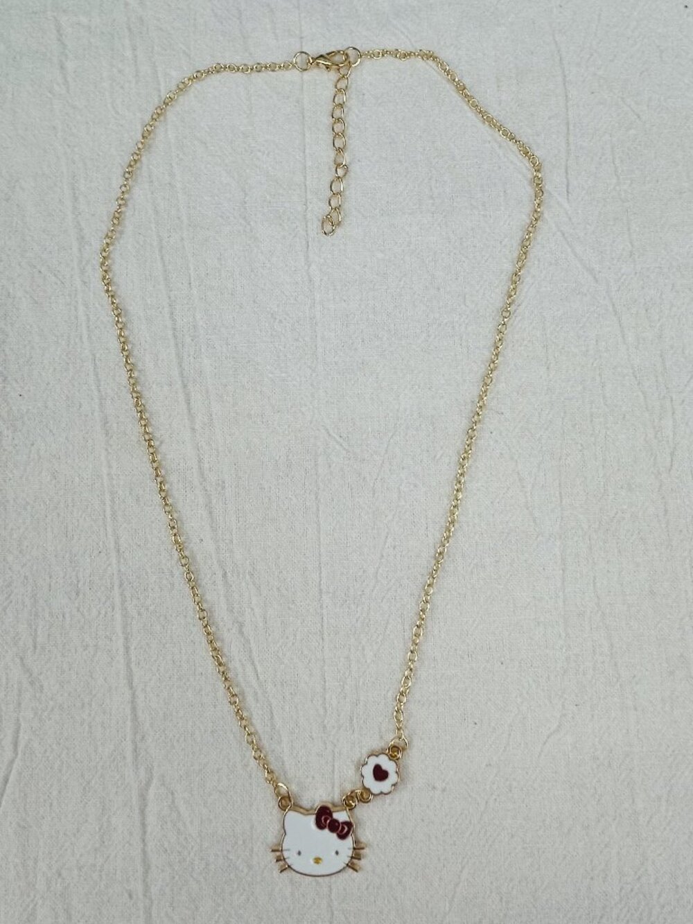 💖 Hello Kitty necklace